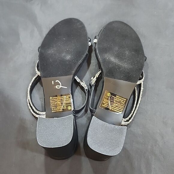BRAND NEW UNILODY RHINESTONE   STRAP BLOCK HEEL SANDAL - Picture 13 of 15